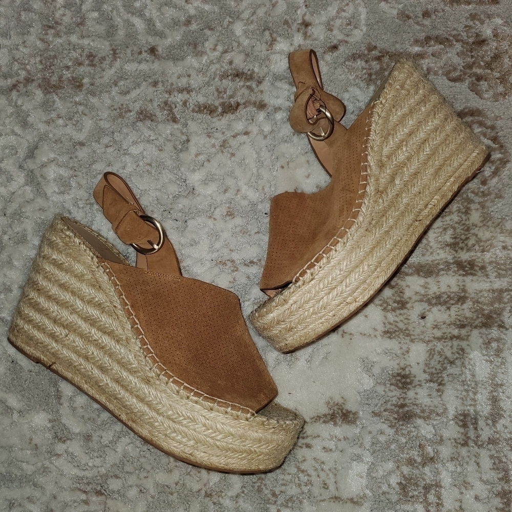 MARC FISHER PLATFORN WEDGE SANDALS - Picture 2 of 5